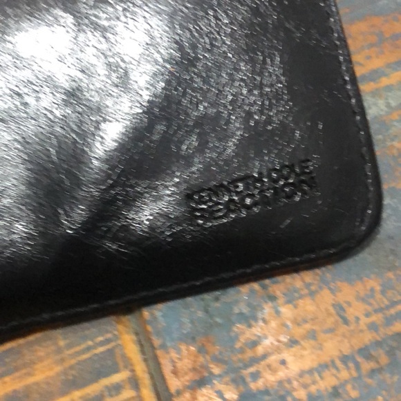 Kenneth Cole Reaction Women’s Wallet - Picture 8 of 8